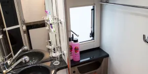 313-Washroom-68757