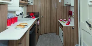 The-Quattro-EB-is-a-caravan-of-two-rooms!-w800-20755
