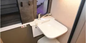 Hymer Grand Canyon S 4x4 campervan washroom