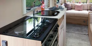 With-the-hob-and-sink-tops-down,-you-get-a-kitchen-surface-that’s-1-46505