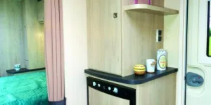 The-fridge-is-oppostie-the-kitchen-31227