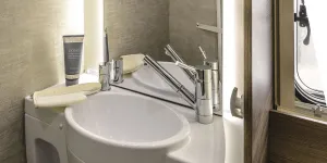 Rimor-Evo-washroom-09257
