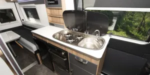 Danbury-kitchen-75365