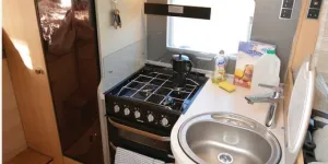 Hymer-B-MC-T550-kitchen-29224