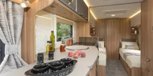 -A-popular-layout-with-lots-of-new-style-features-for-2018--2-w800-33380