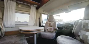 Globecar-lounge-16278