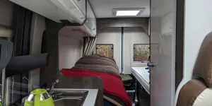 Benimar Benivan 161 high-top campervan beds