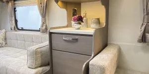 One-of-the-ES&rsquo;s-two-TV-points-is-by-the-dresser;-the-other-is-in-the-lounge-02724