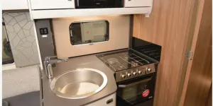 Swift-Hi-Style-684-kitchen-20683