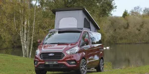 VW_Ford_Custom_T6_AutoCampers_MRV_Kapoor_red_Reimo-73179