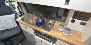 Landseer-Ford-Transit-Custom-kitchen-66594