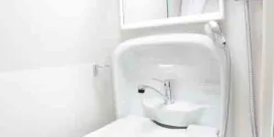 Warwick_Duo_bathroom-01643