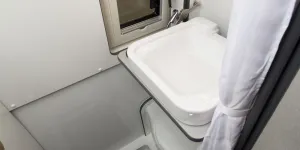 IH-600-washroom-25272