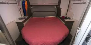 Mobilvetta-K-Silver-island-bed-10950