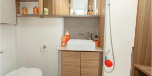 Bailey Phoenix GT75 762 caravan washroom (photo courtesy of John Chapman)