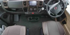 Knaus-cab-39901