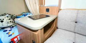 The-chest-of-drawers-at-the-rear-hides-away-a-power-and-TV-point--26971