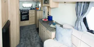 The-462-looks-much-more-spacious-than-its-modest-size-would-suggest-w800-14564