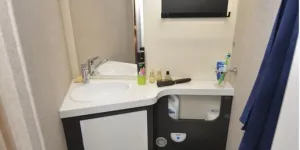 McLouis Fusion 379 low-profile motorhome washroom