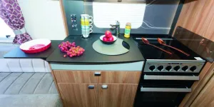 The-sink-is-a-good-size-at-37cm-in-diameter-and-10cm-deep,-and-has-a-neat-fitting-cover-44706