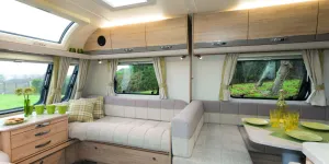 Wide-open-space-everywhere---and-more-seating-than-you&rsquo;ll-ever-need-w1000-71558