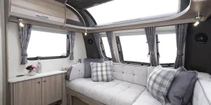 Coachman-lounge-77140
