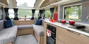The-U-shaped-lounge-gives-you-loads-of-seating-space2-94039