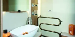 A-heated-towel-rail-and-enough-surfaces-to-put-stuff-40712