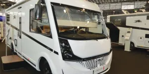Laika Kosmo H 1319 A-class motorhome