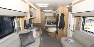 Autograph-interior-71741
