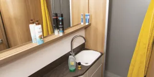 Autograph-washroom-28415