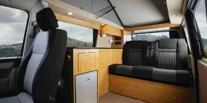 Birchover-S-seating-and-side-kitchen-37782