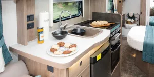Ample-surface-space-and-a-good-sized-sink-01611