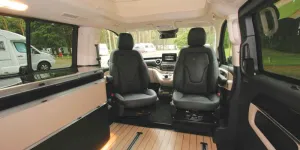 FrontSeats_IMG_1296-13248