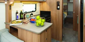You-can-leave-the-door-behind-the-kitchen-open,-or-close-it,-so-you-divide-your-696-into-two-sections;-the-choice-is-yours-42869