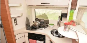 Carthago-Chic-C-line-I-6.2-XL-QB-kitchen-01752