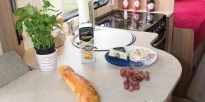 The-kitchen-surface-is-73cm-wide,-with-a-further-30cm-when-you-raise-the-extension-76541
