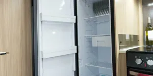 The-capacty-of-the-fridge-freezer-is-140-litres-42978