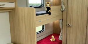 A-cosy-bunk-area-and-with-easy,-fingertip-access-to-the-storage-space-below-19994