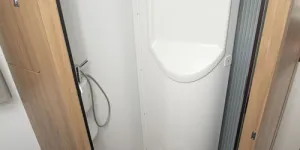 Adria-Matrix-shower-40587