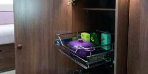 The-pull-out-basket-style-shelves-are-very-substantially-constructed-39359