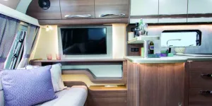 The-television-wall---within-easy-reach-of-the-cocktail-shelf!-38843