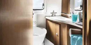 Van-Tourer-washroom-53470