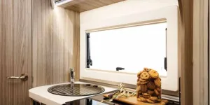Benimar-Primero-331-kitchen-18002