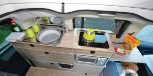 Wheelhome-Vikenze-III-e-kitchen-09221