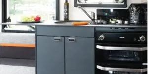 Basecamp-kitchen-49626