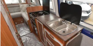 IH-690-RD-kitchen-52953