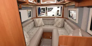 IH-690-RD-rear-lounge-56503