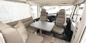 Hymer-Exsis-i-580-lounge-49641