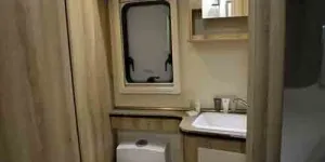 Giottiline-washroom-45610